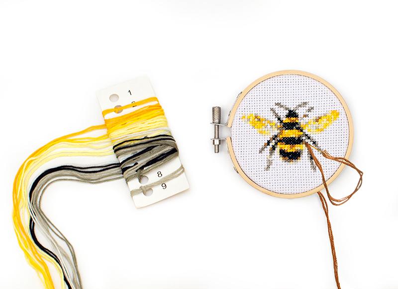 Mini Cross Stitch Bee - Cross Stitch Kit