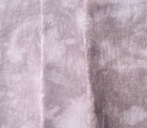 32 Count Sparkling Grape Linen 17x25, zoomed in. Select this picture to zoom back out.