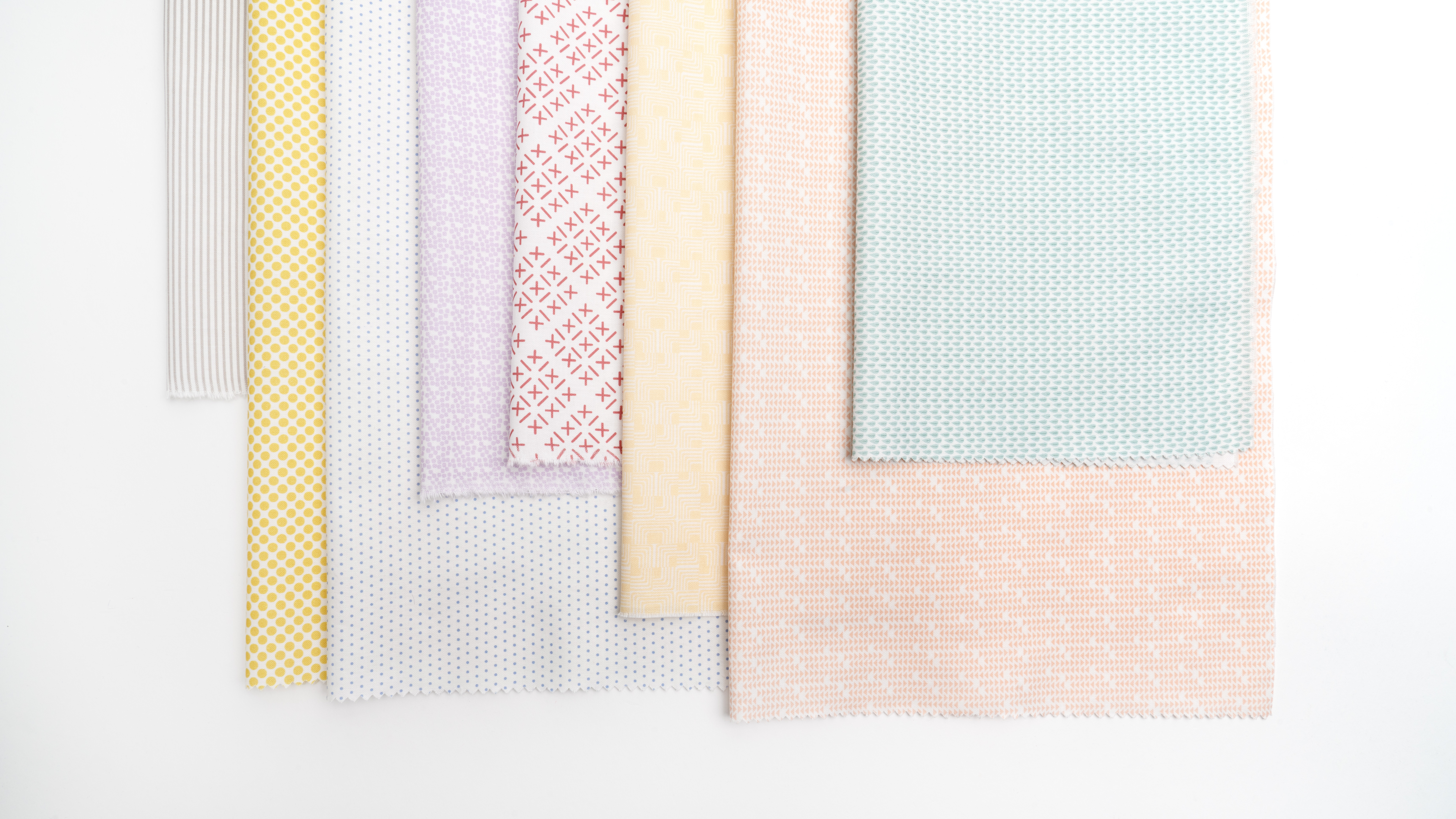 Gathered Bonbons Lilac - Quilt Fabric