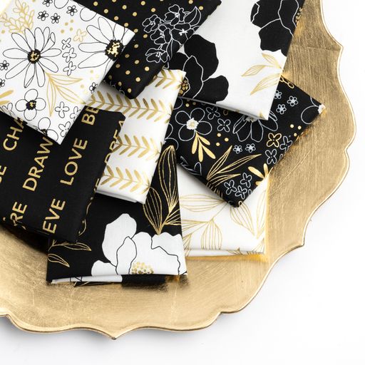Gilded Paper White - Leaves Blenders Leaf - Quilt Fabric