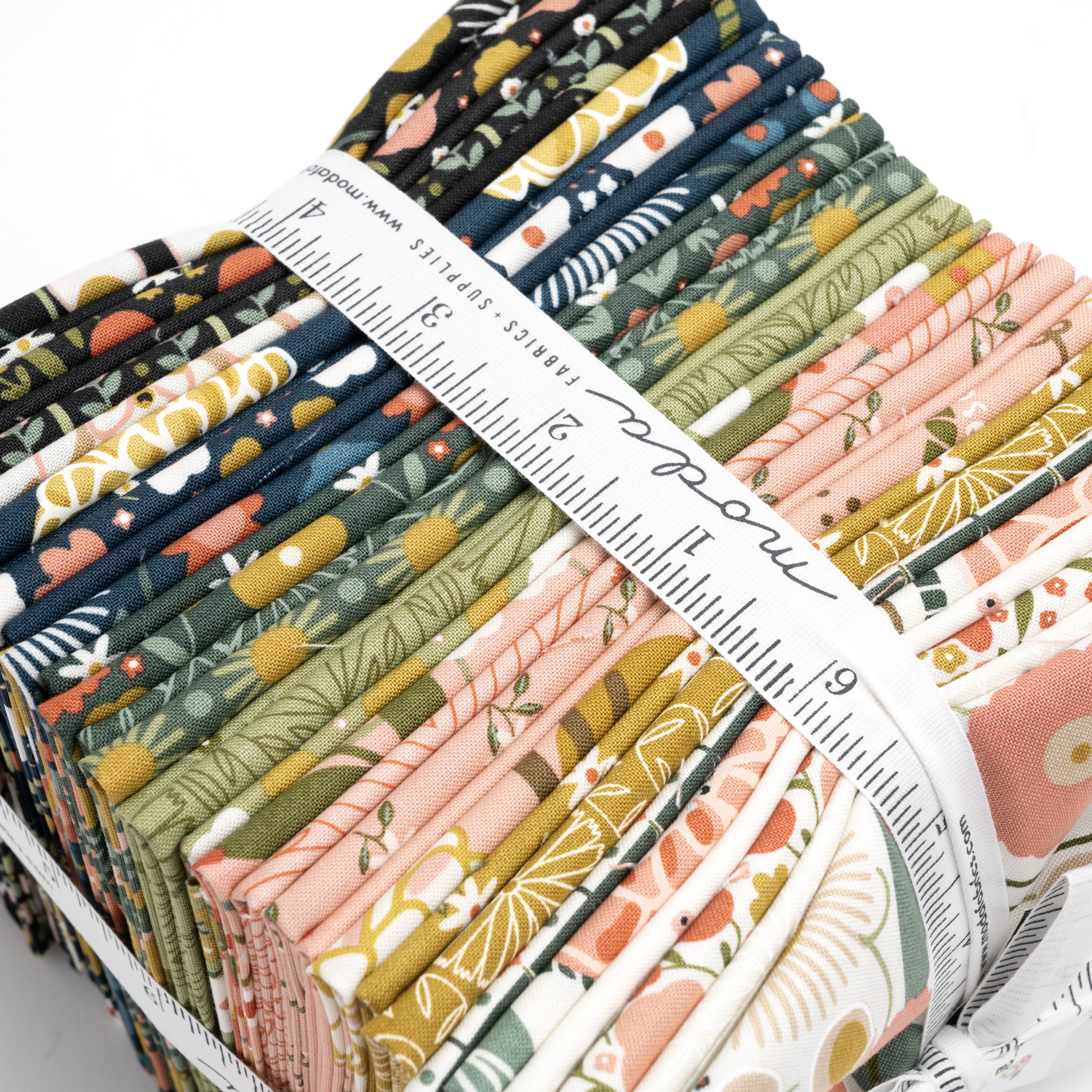 Imaginary Flowers Blossom - Quilt Fabric
