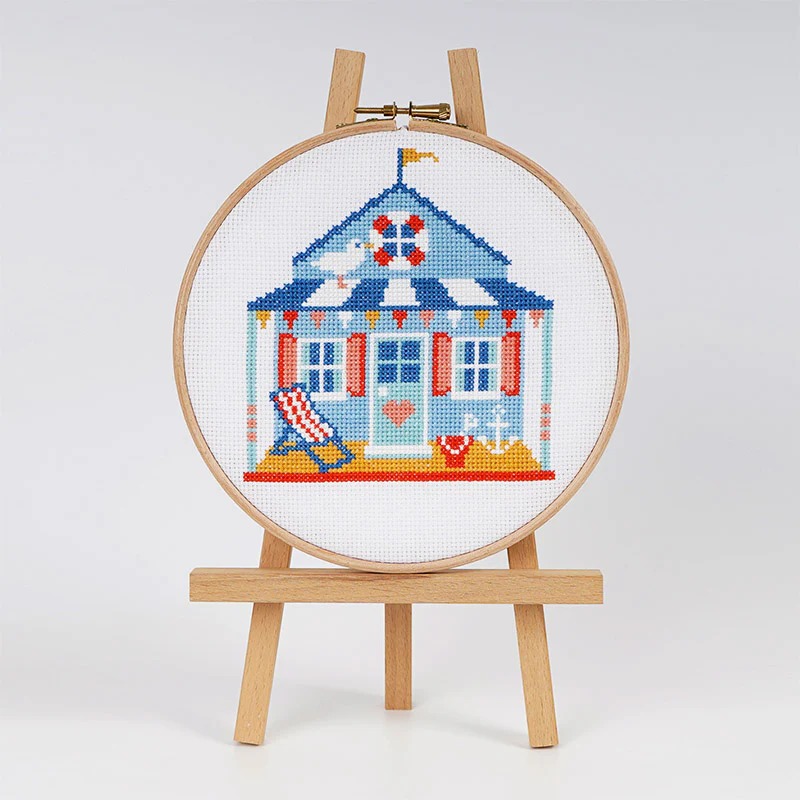 Seaspray Cottage - Cross Stitch Pattern, zoomed in. Select this picture to zoom back out.