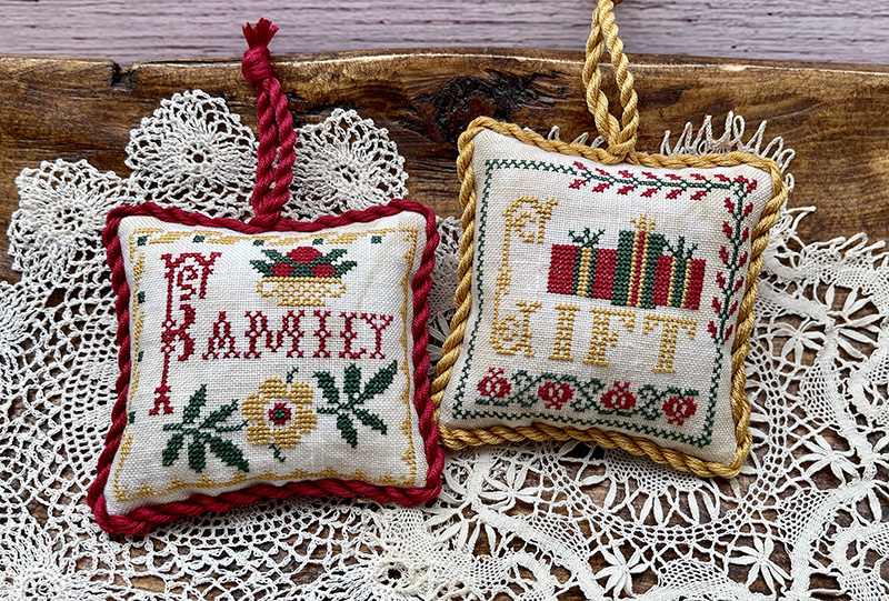 Vintage Christmas Alphabet 3 - Cross Stitch Pattern