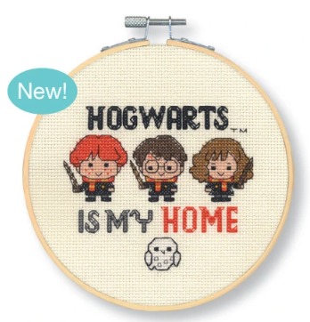 Harry Potter Hogwarts - Cross Stitch Kit, zoomed in. Select this picture to zoom back out.