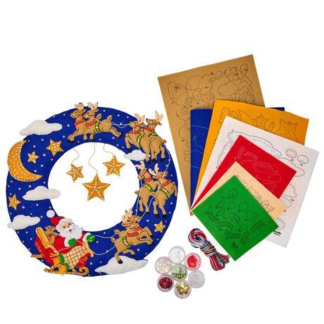 Moonlight Sleigh Ride - Christmas Wreath Felt Applique Kit, different perspective #1, zoomed in. Select this picture to zoom back out.
