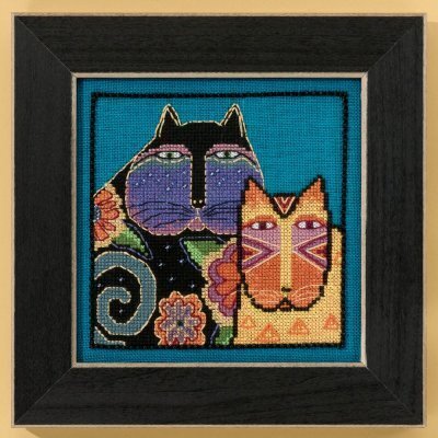Feline Friends (Linen) - Cross Stitch Kit