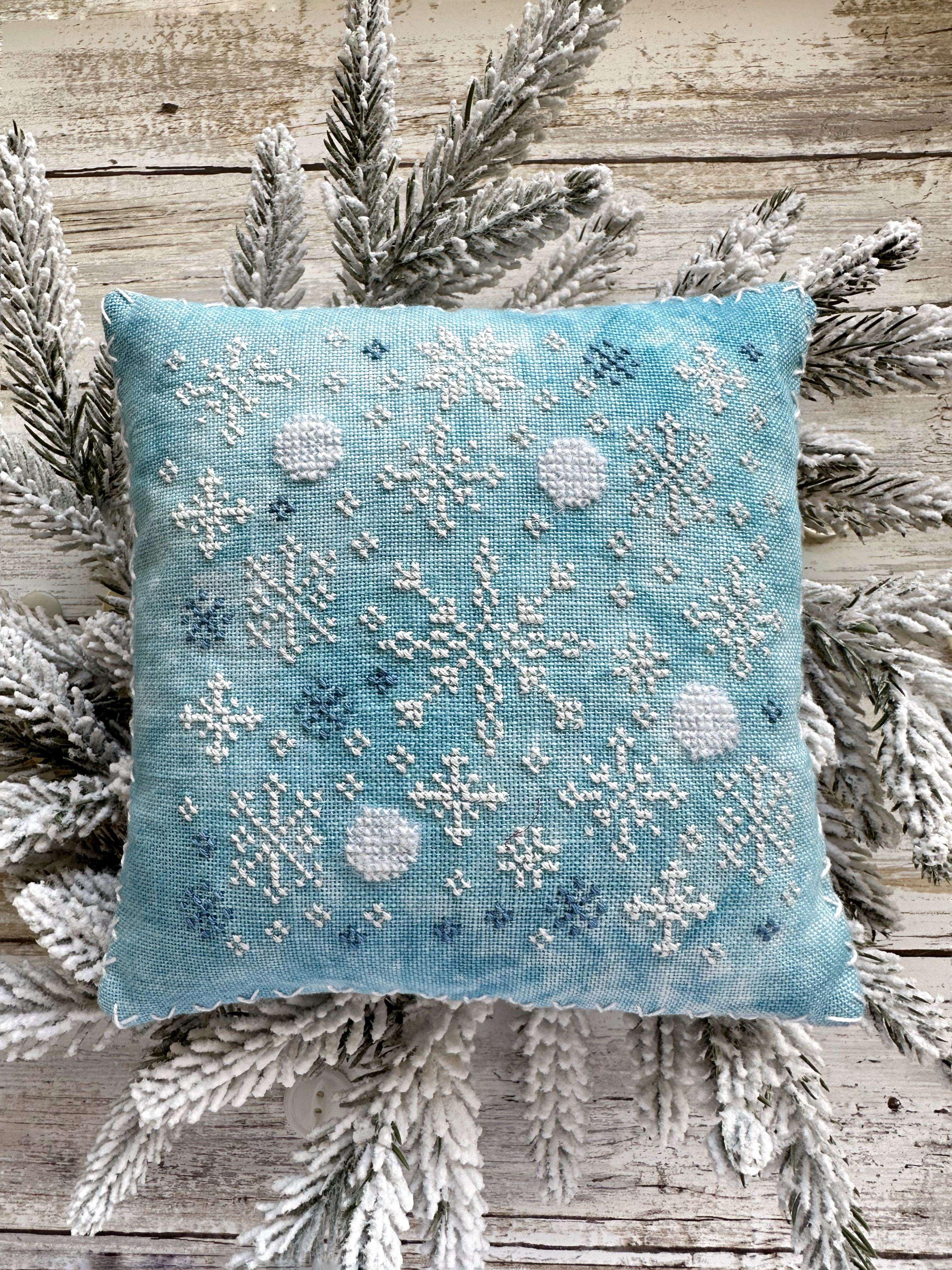 Merry Snowfall - Cross Stitch Pattern