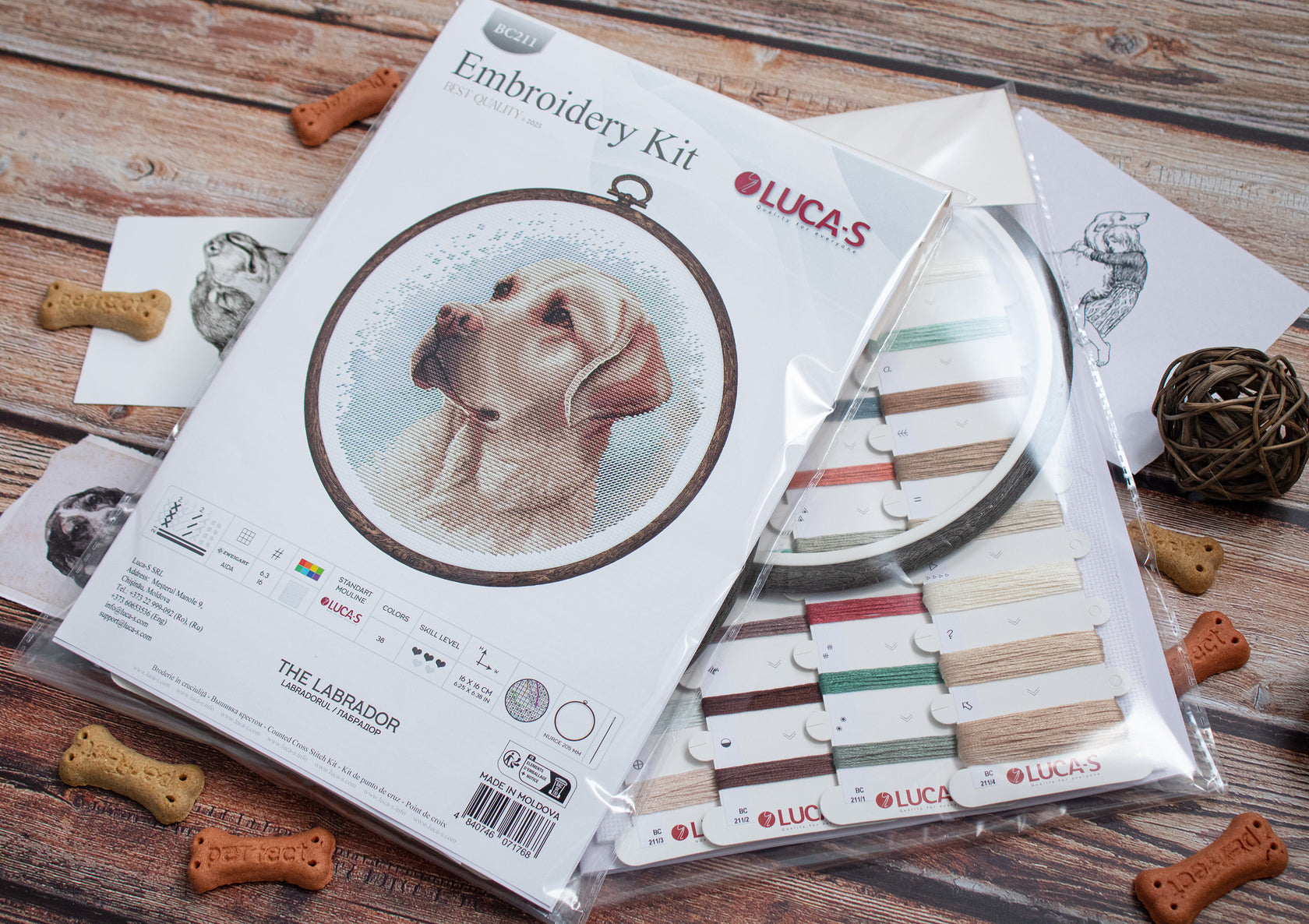 The Labrador - Cross Stitch Kit