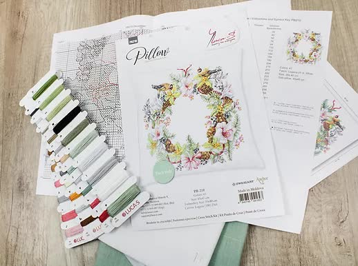 Winter Wreath - Pillowcase - Cross Stitch Kit
