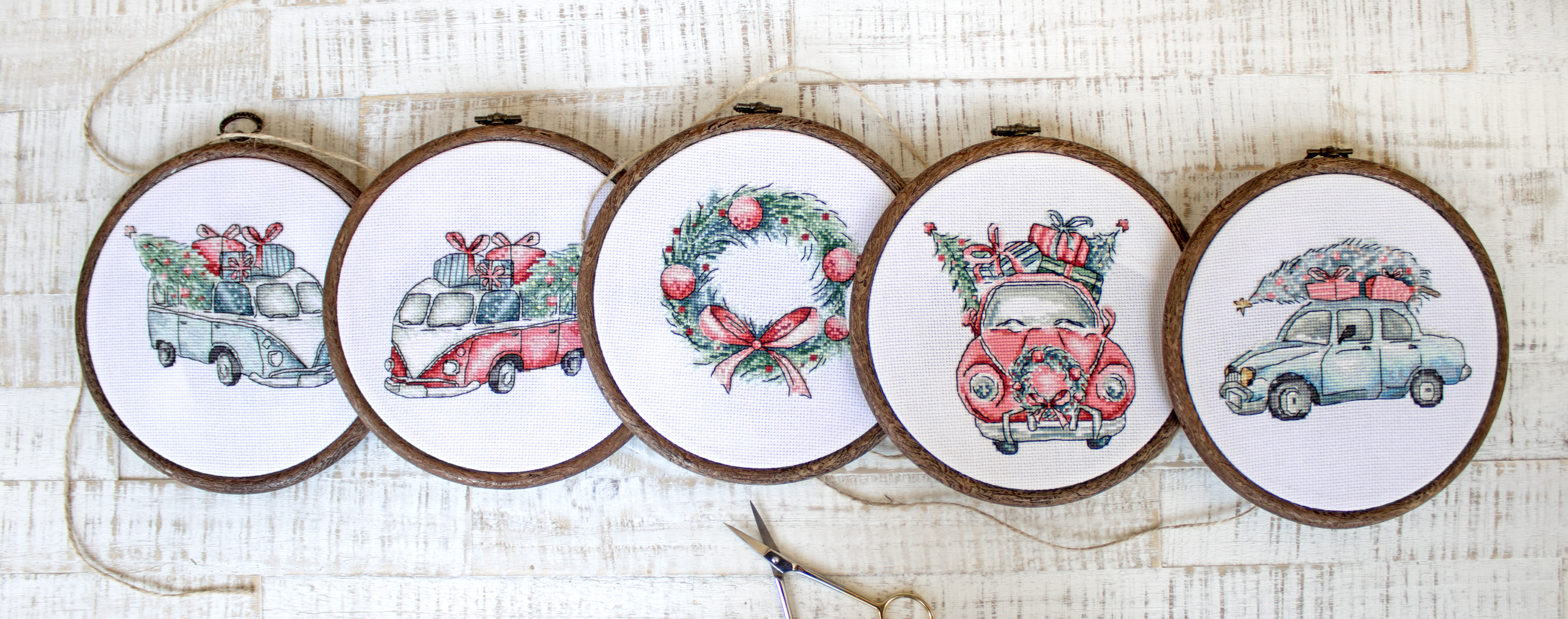 Christmas Retro Cars - Cross Stitch Kit