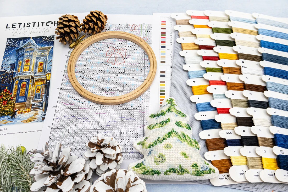 Victorian Christmas - Cross Stitch Kit