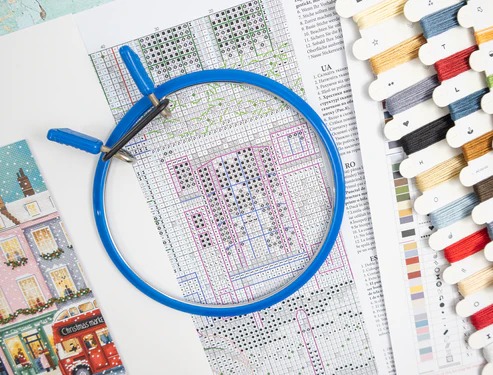 London Winter Charm - Christmas Cross Stitch Kit 