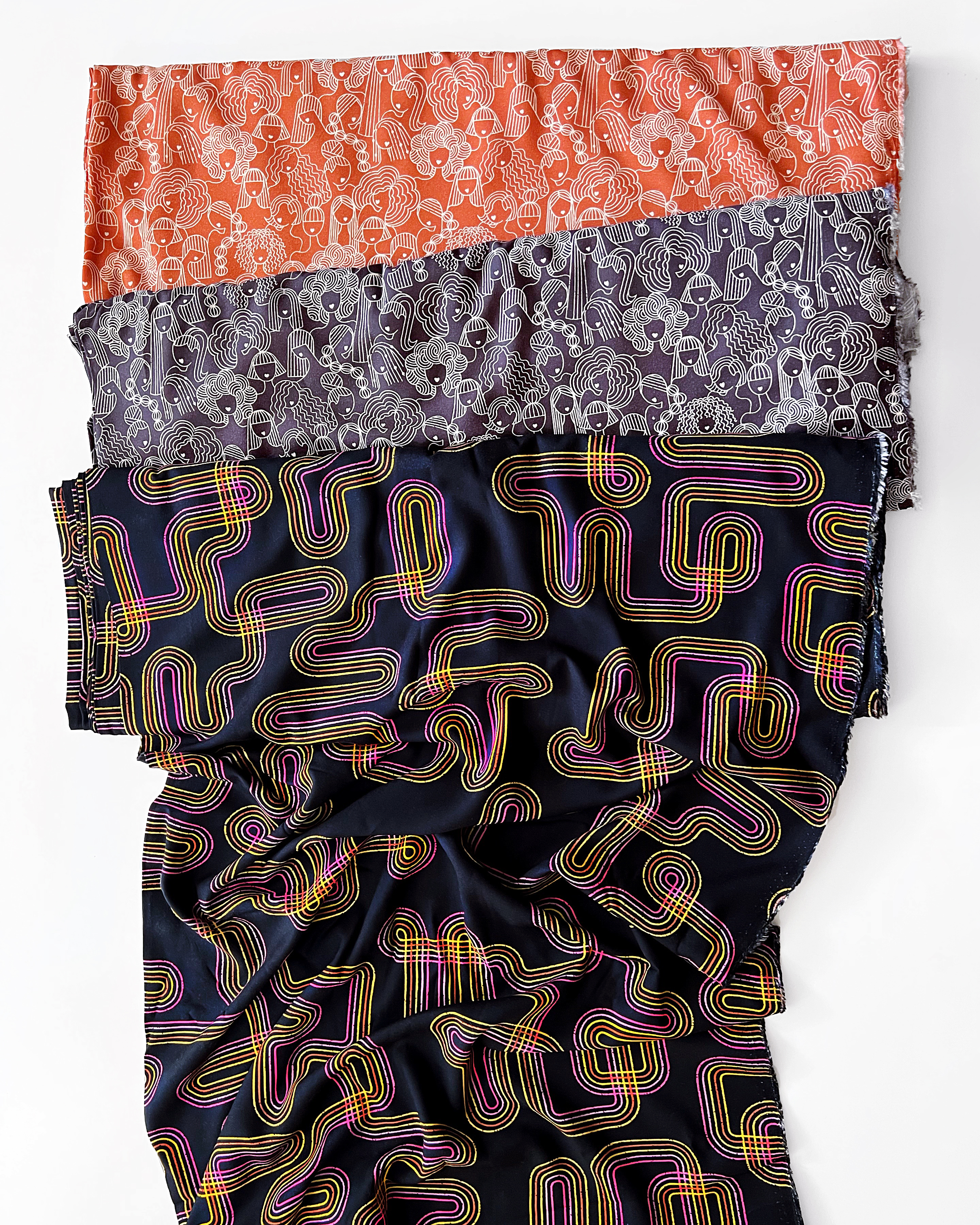 Linear Labyrinth Natural - Quilt Fabric