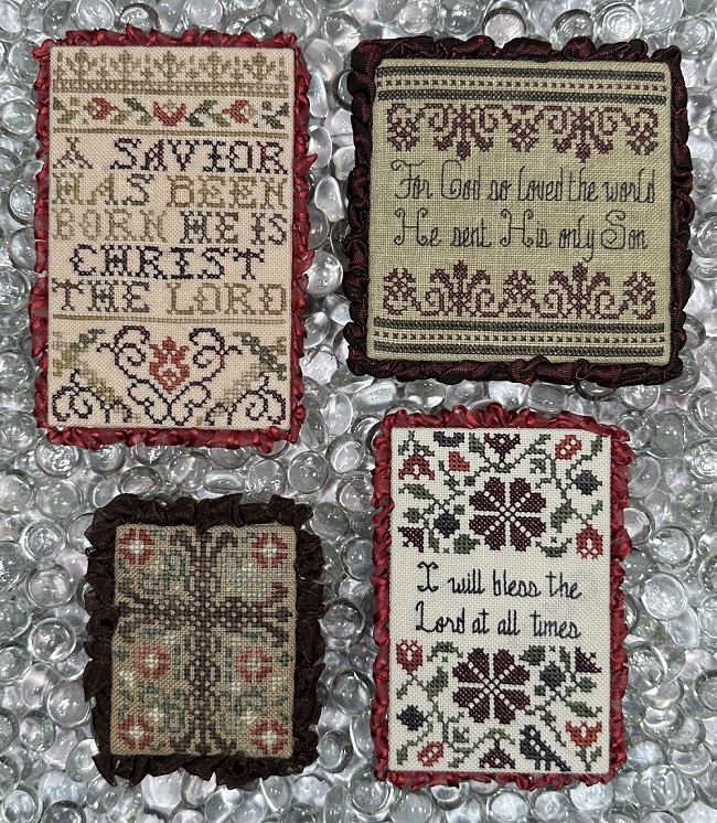 Christmas Pinkies VIII - Cross Stitch Pattern