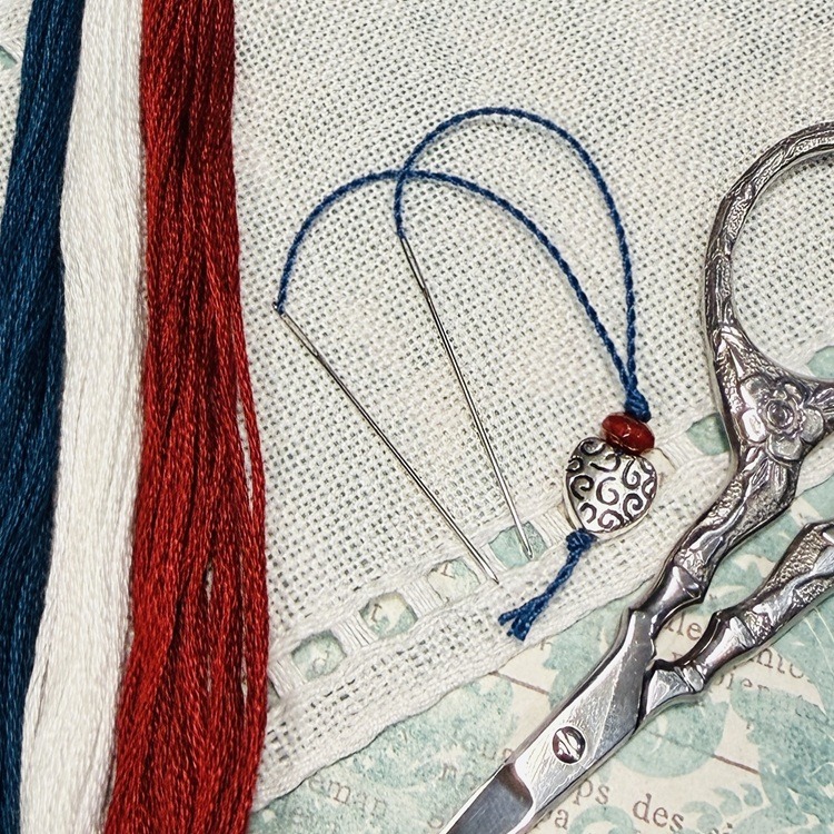 Americana - Patriotic Thread Hopper
