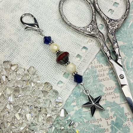 USA Mini Scissors Fob, zoomed in. Select this picture to zoom back out.