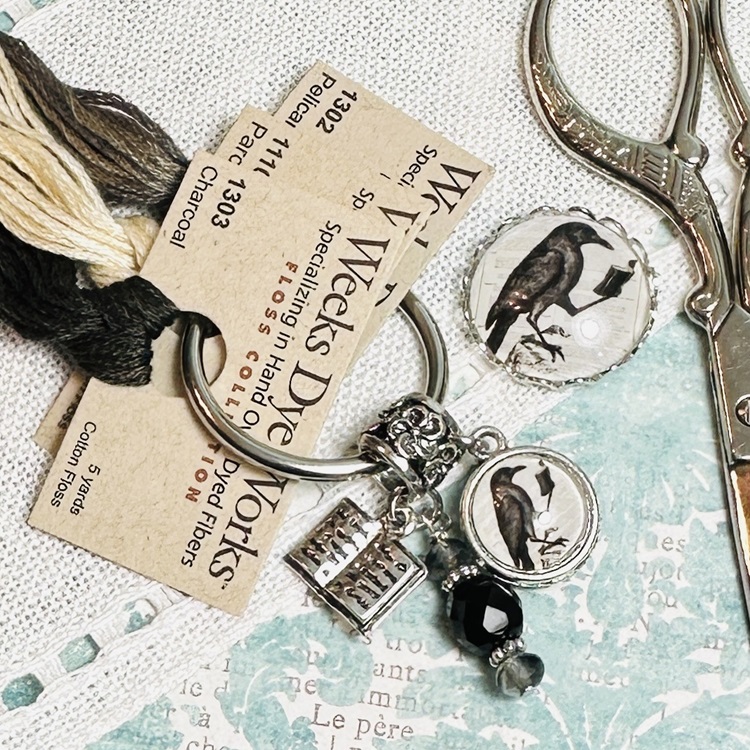 Raven Thread Keep and Needle Minder