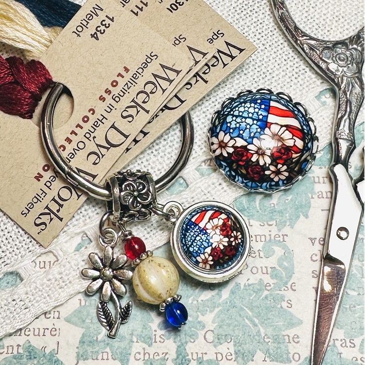 Americana Thread Keep and Needle Minder