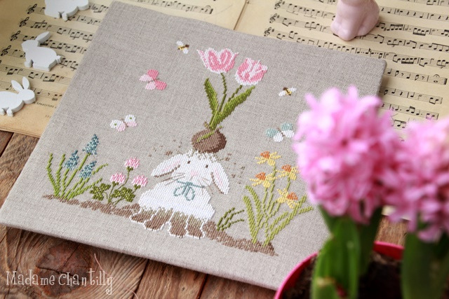 Curious Rabbit - 2024 - Cross Stitch Pattern