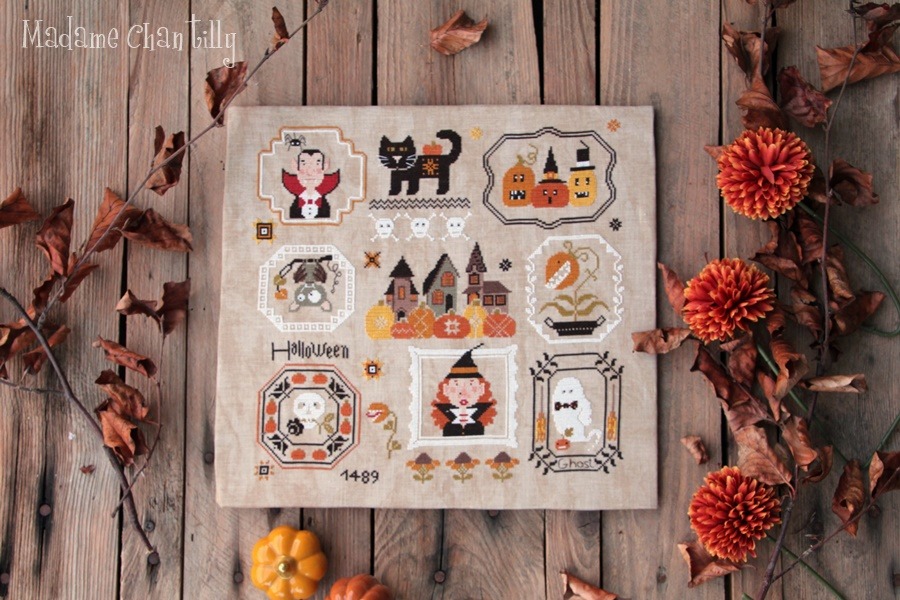 Halloween Quaker - Cross Stitch Pattern, zoomed in. Select this picture to zoom back out.