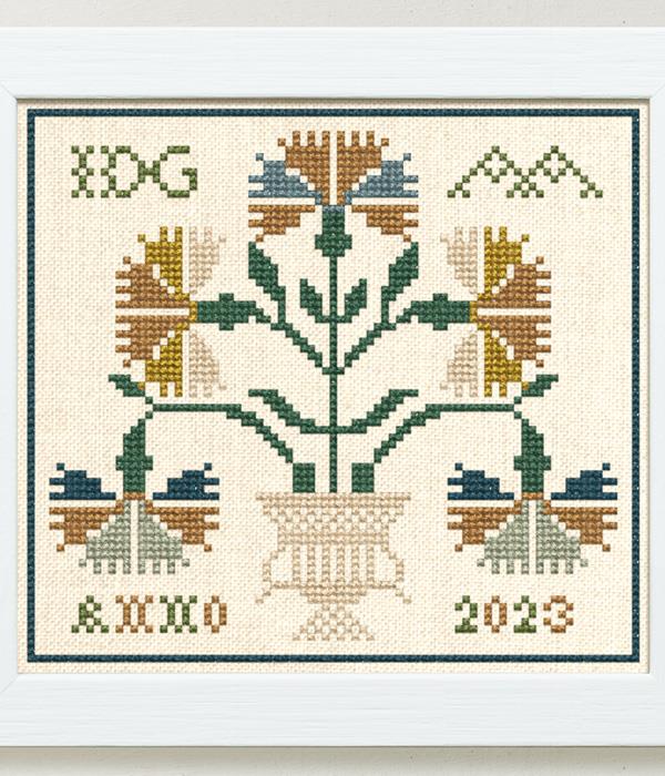 Carnation Vase Pincushion - Cross Stitch Pattern