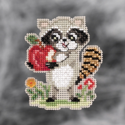Rosie Raccoon (2021) - Beaded Cross Stitch Kit