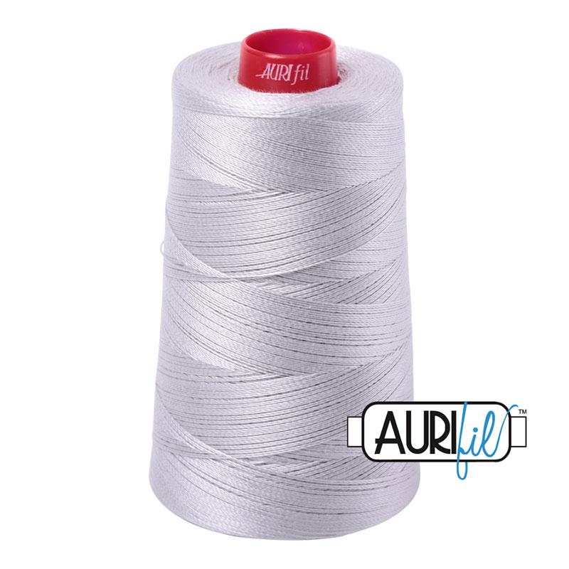 Longarm Cotton Thread 12wt 1750m 2615, zoomed in. Select this picture to zoom back out.