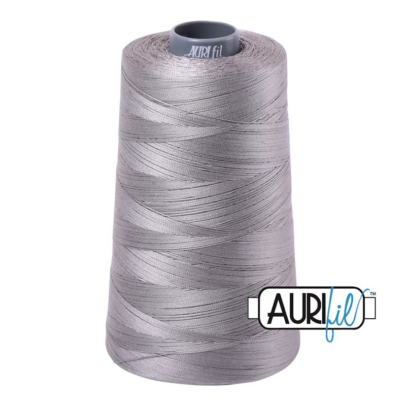 Longarm Cotton Thread 28wt 3300m 2620, zoomed in. Select this picture to zoom back out.