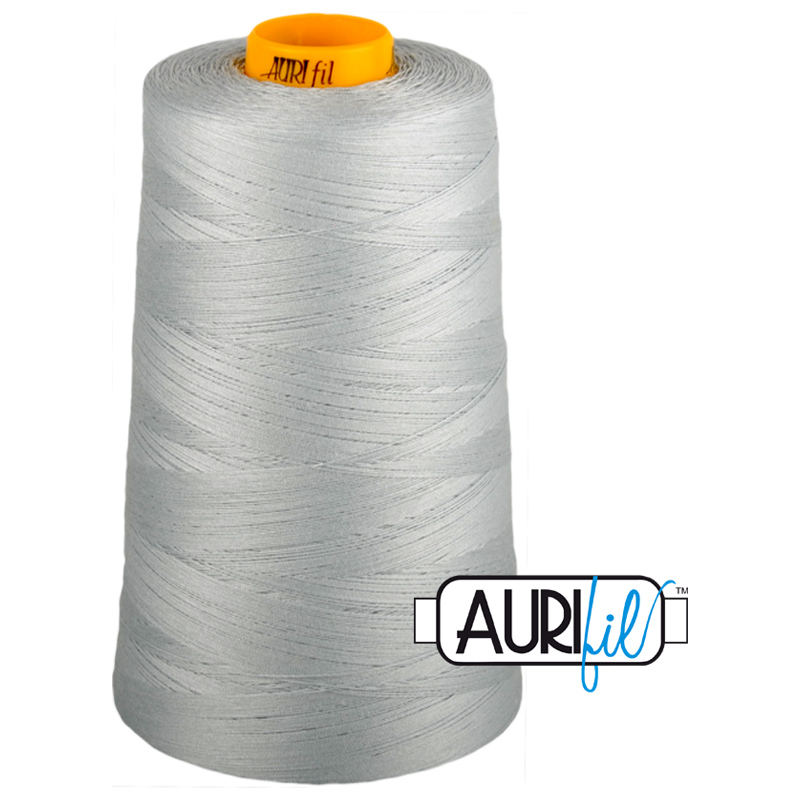 Longarm Thread 40wt 3ply 3000m Dove 2600, zoomed in. Select this picture to zoom back out.