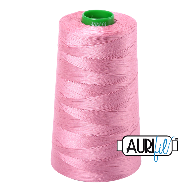 Longarm Cotton Thread 40wt 1700m 2430, zoomed in. Select this picture to zoom back out.