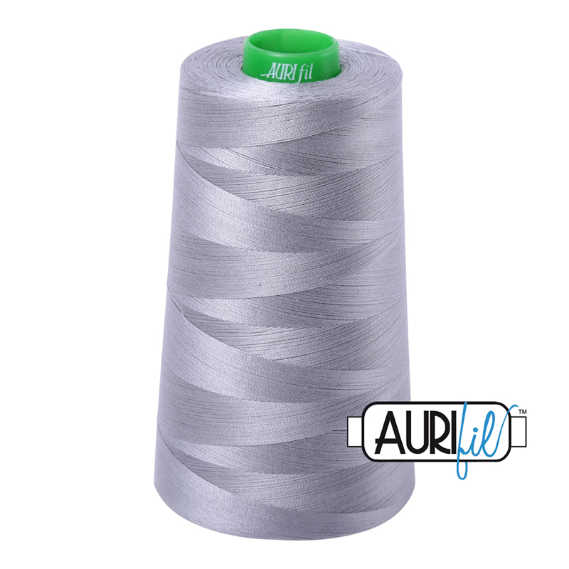 Longarm Cotton Thread 40wt 1700m 2605, zoomed in. Select this picture to zoom back out.
