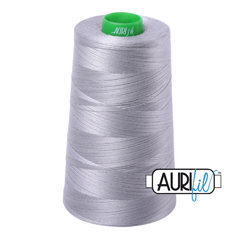 Longarm Cotton Thread 40wt 1700m 2606, zoomed in. Select this picture to zoom back out.