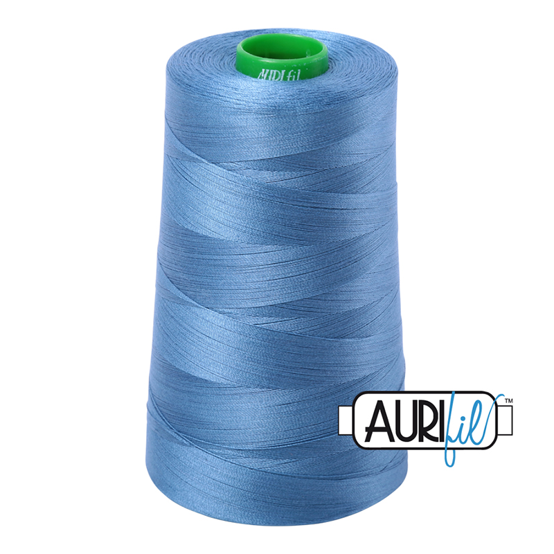 Longarm Cotton Thread 40wt 1700m 4140, zoomed in. Select this picture to zoom back out.