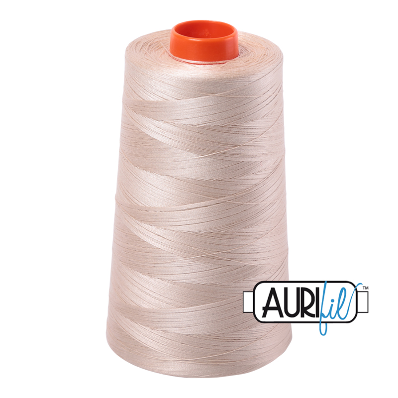 Longarm Cotton Thread 50wt 5900m 2312, zoomed in. Select this picture to zoom back out.