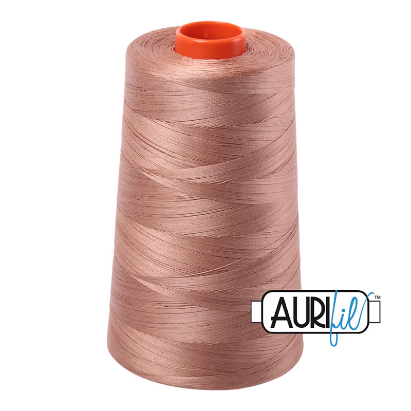 Longarm Cotton Thread 50wt 5900m 2340, zoomed in. Select this picture to zoom back out.