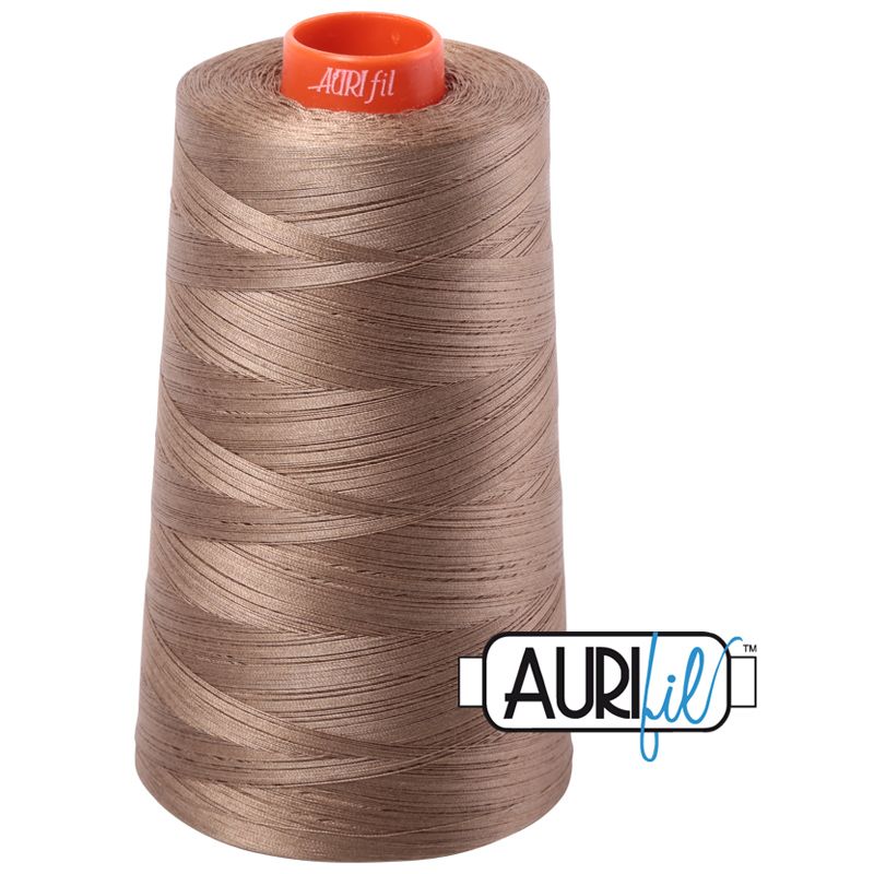 Longarm Cotton Thread 50wt 5900m 2370, zoomed in. Select this picture to zoom back out.
