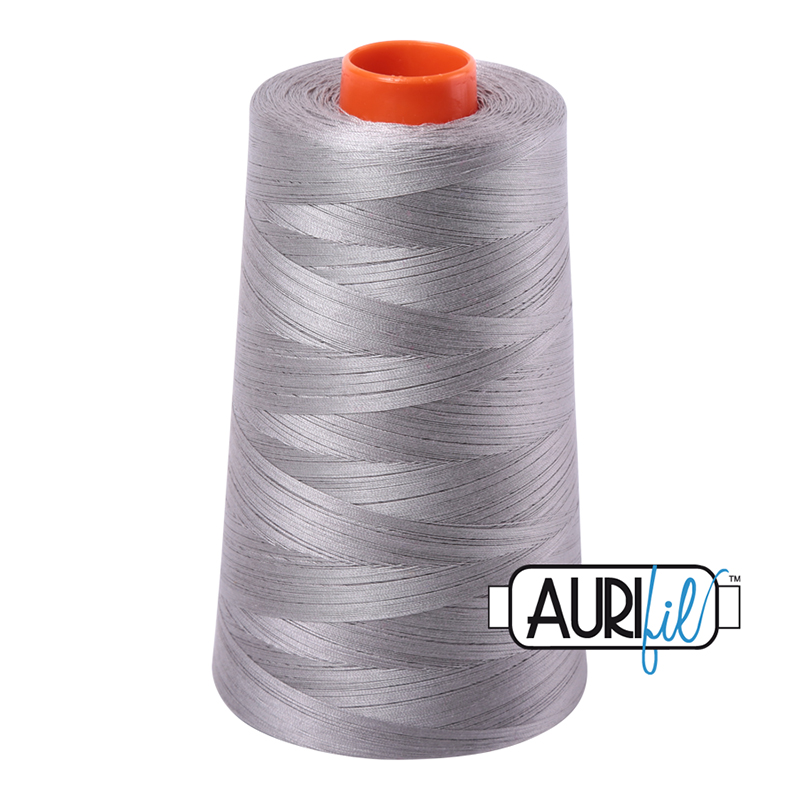Longarm Cotton Thread 50wt 5900m 2620, zoomed in. Select this picture to zoom back out.