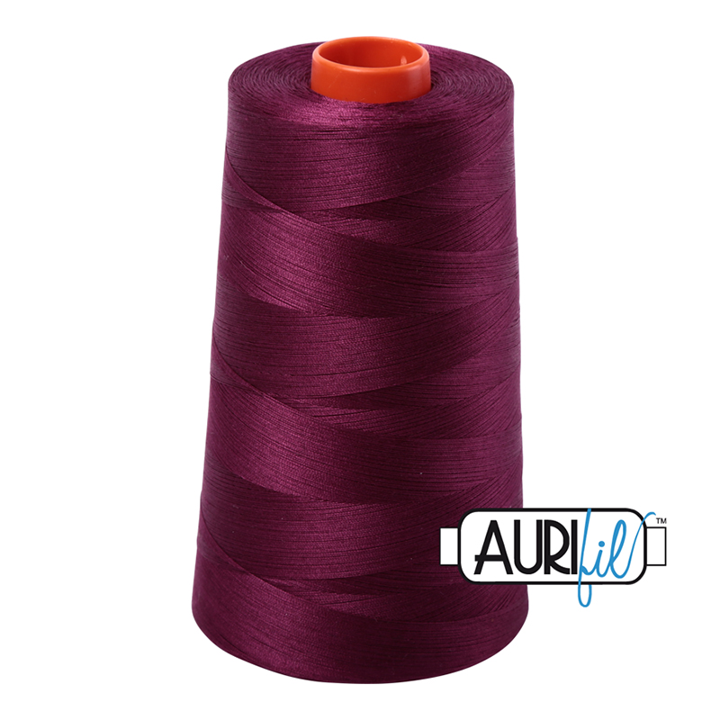 Longarm Cotton Thread 50wt 5900m 4030, zoomed in. Select this picture to zoom back out.