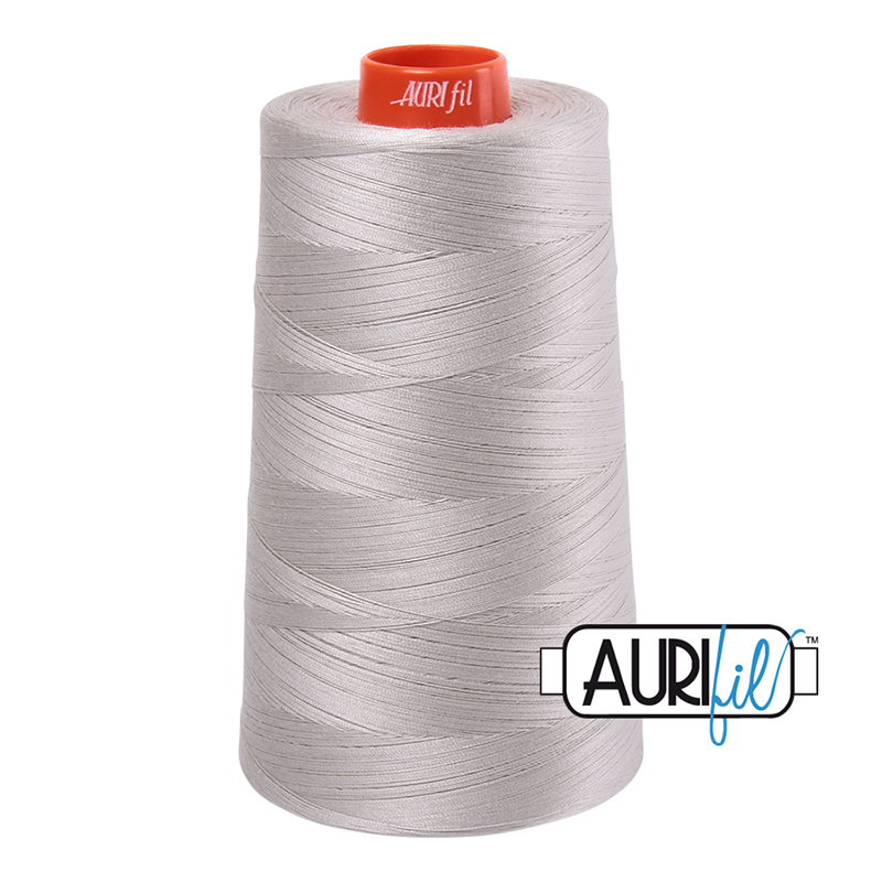 Longarm Cotton Thread 50wt 5900m 6724, zoomed in. Select this picture to zoom back out.