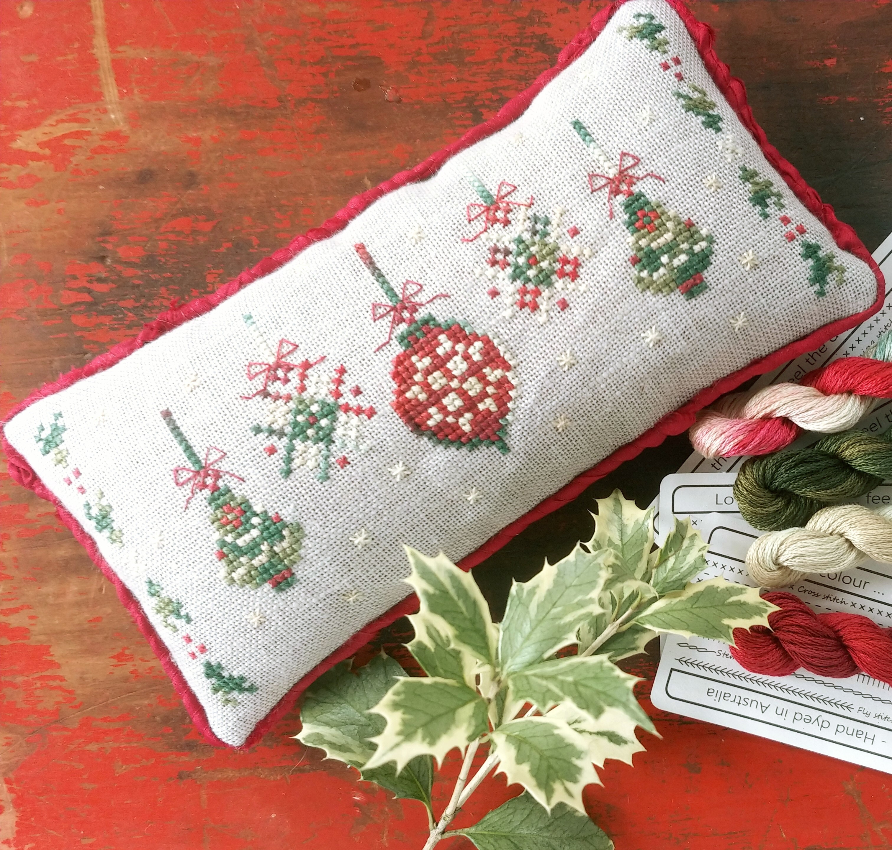 Christmas Baubles - Cross Stitch Pattern