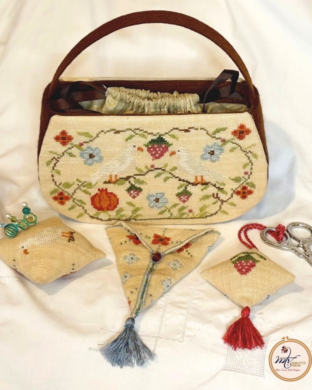 Eden Purse and Sewing Set  - Cross Stitch Pattern
