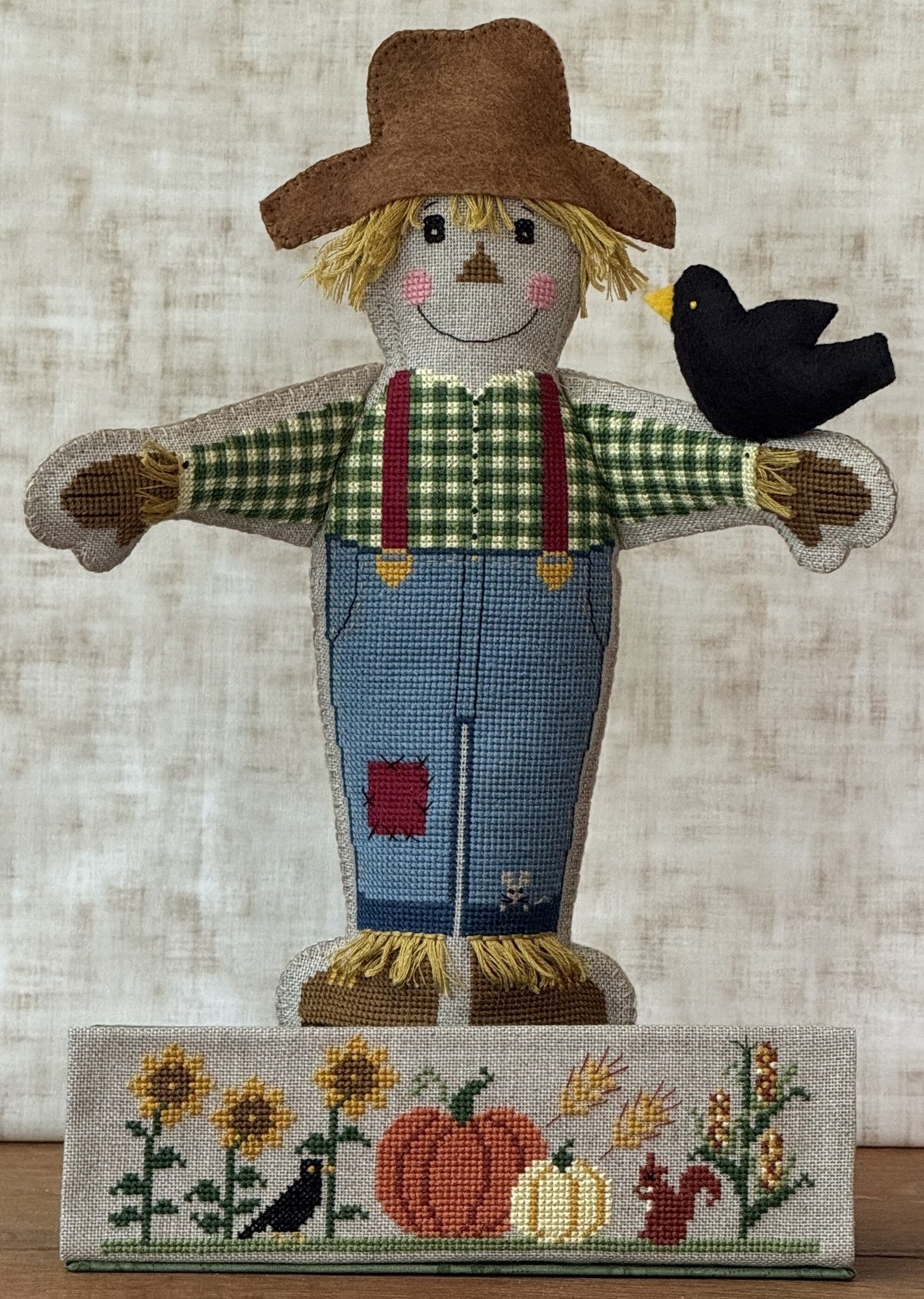 Harvest Henry - Cross Stitch Pattern, zoomed in. Select this picture to zoom back out.