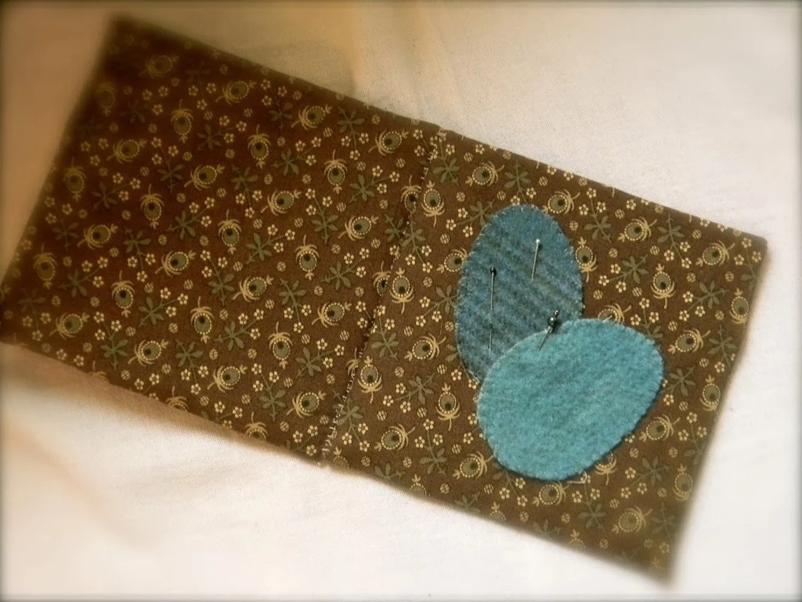 Folk Bird Needlebook - Cross Stitch Pattern