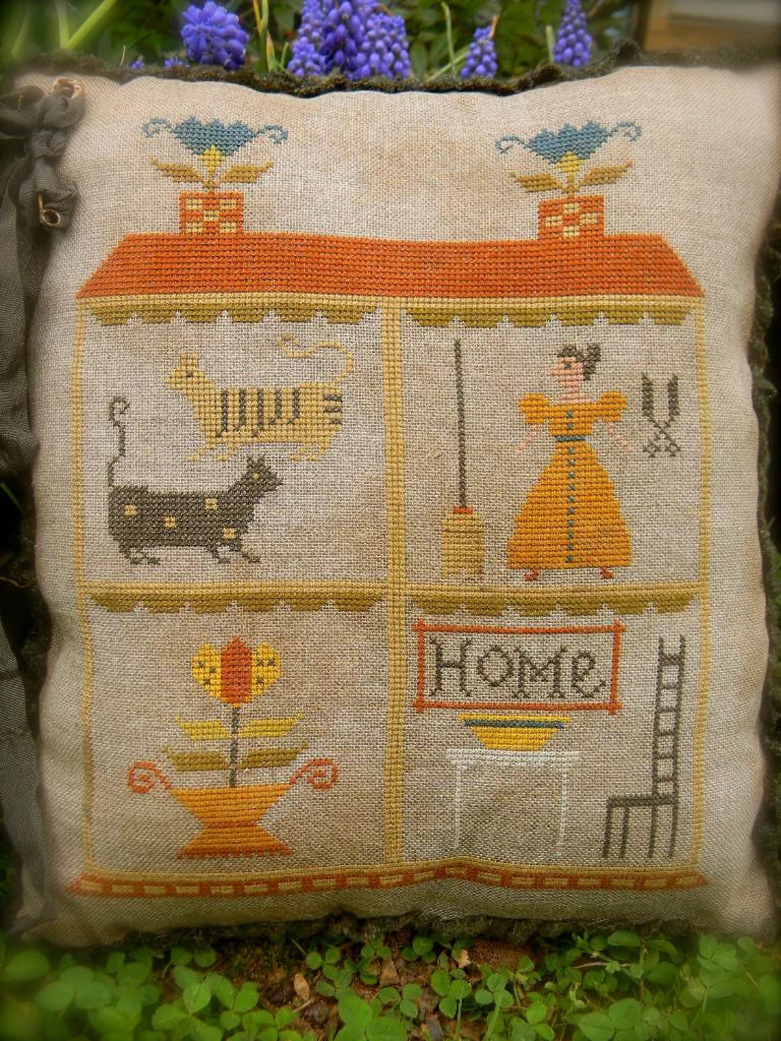 Folk House - Cross Stitch Pattern