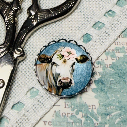 Blue Mooon Needle Minder
