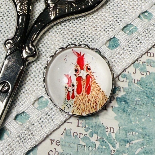 Cluck Needle Minder