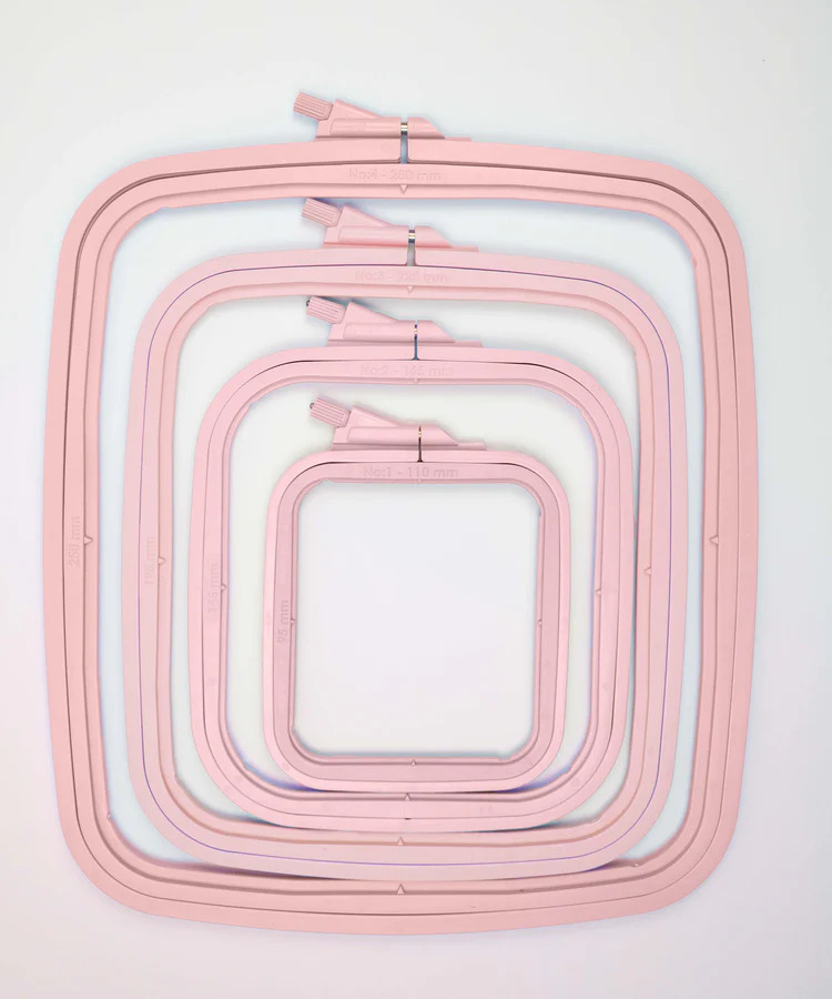 Nurge Plastic Embroidery Hoop - 4.3" x 3.7" Pink