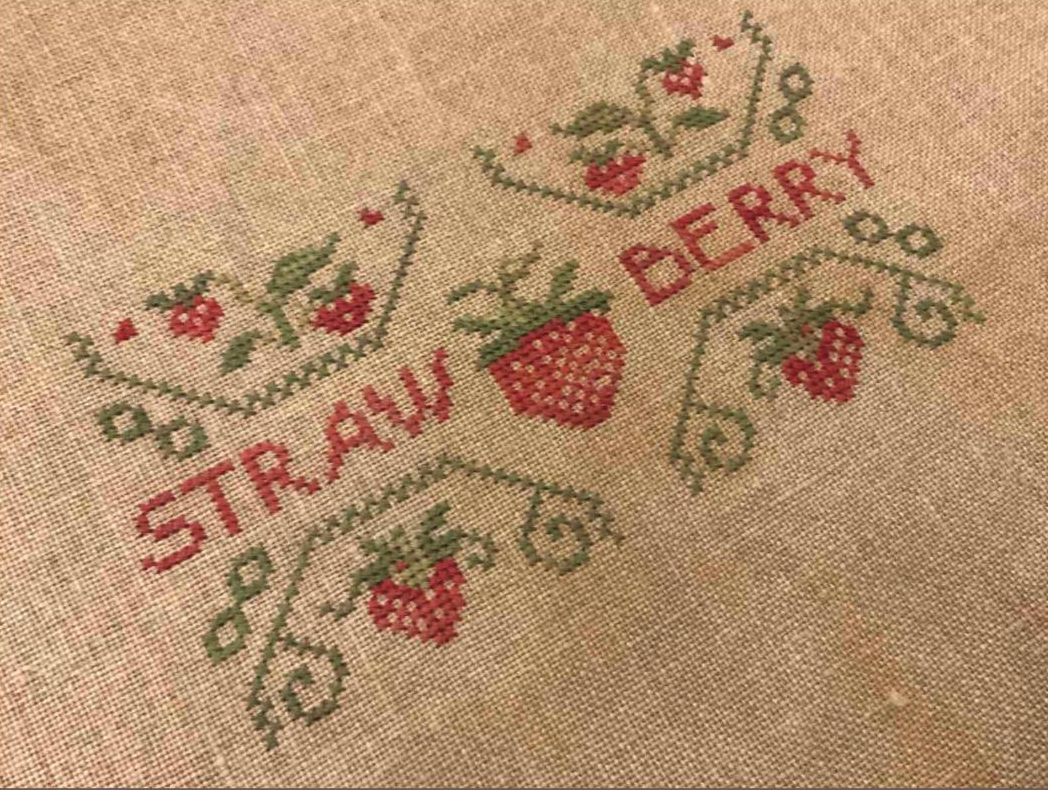 Strawberry Quaker II - Cross Stitch Pattern