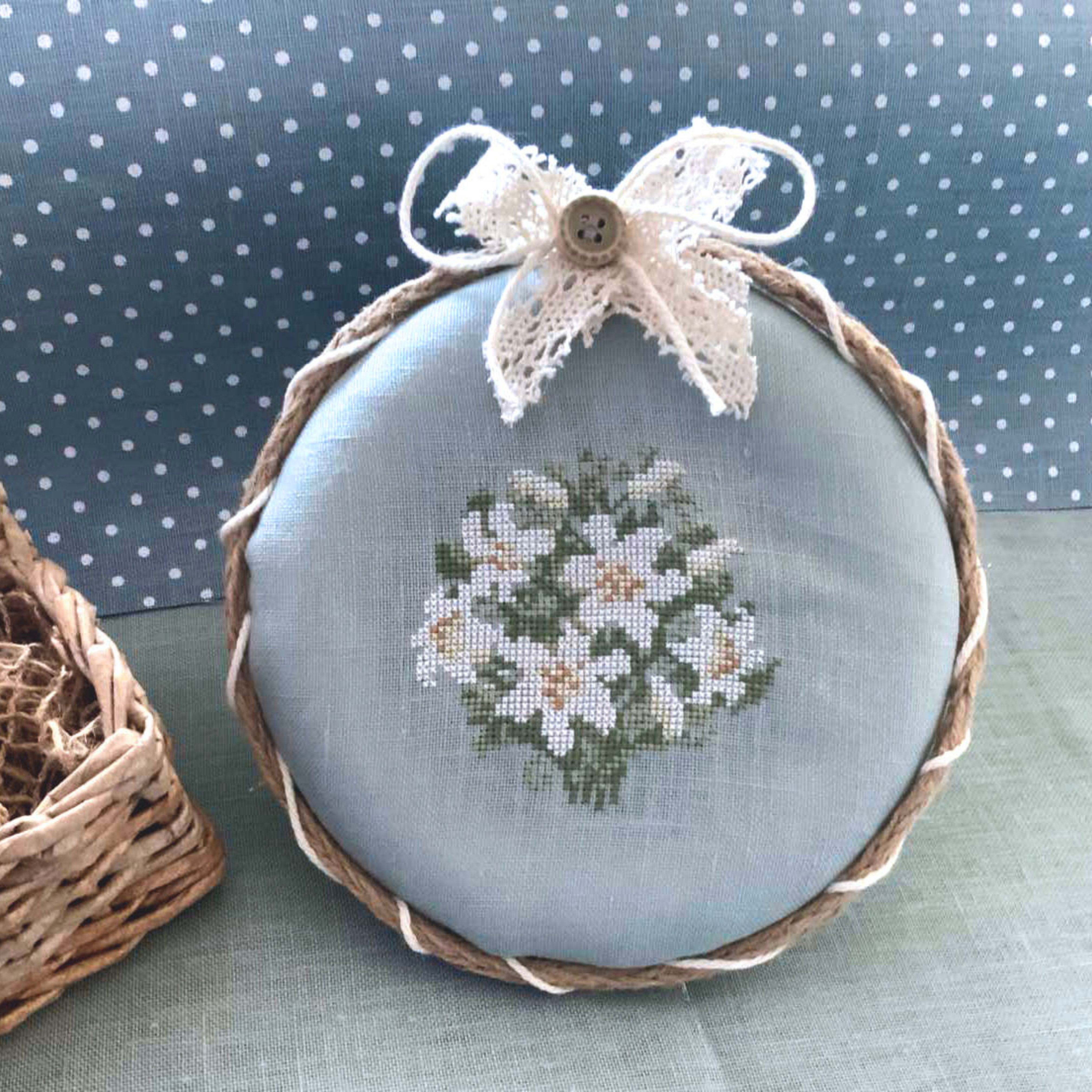 Easter Lily Bouquet - Cross Stitch Pattern