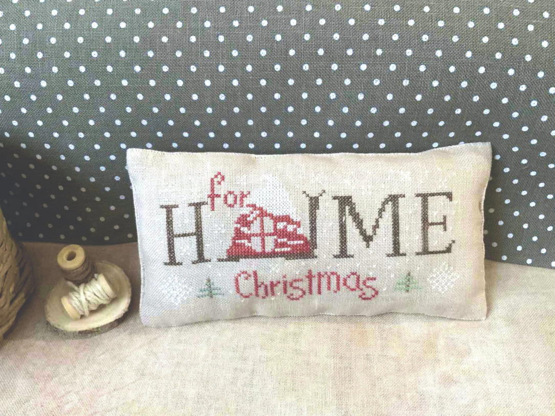 Christmas Snail - Cross Stitch Pattern